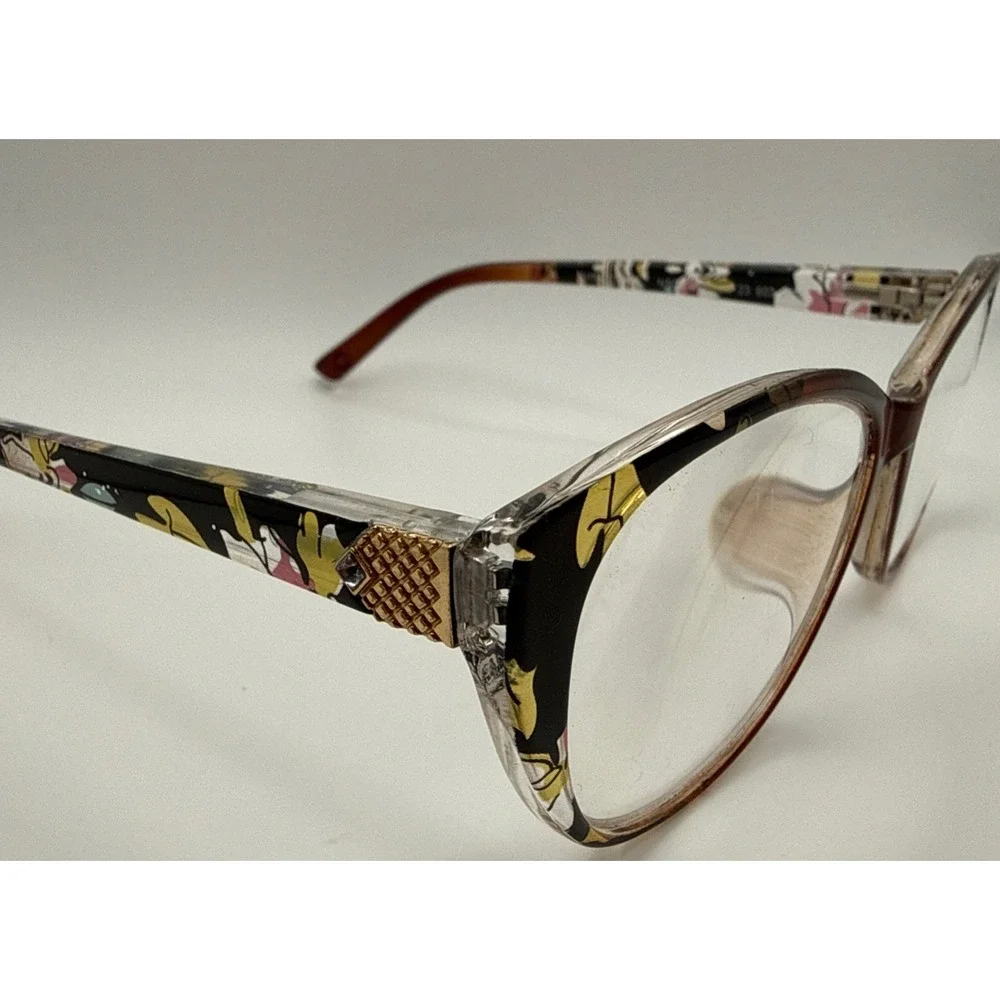SOFIA VERGARA Eyeglass Frames Foster Grant NS0624- 23 603. BRY Brown & CASE